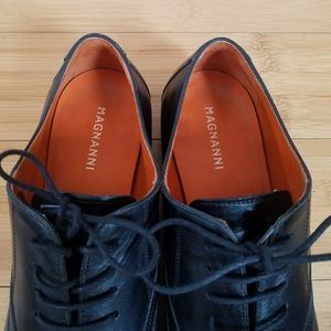 Magnanni Black Dress Shoes - Like New